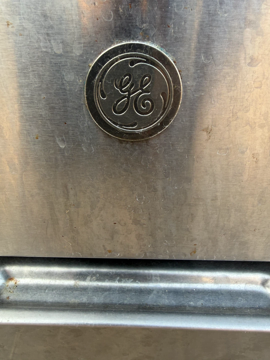 GE Electric Range with Oven - photo 2