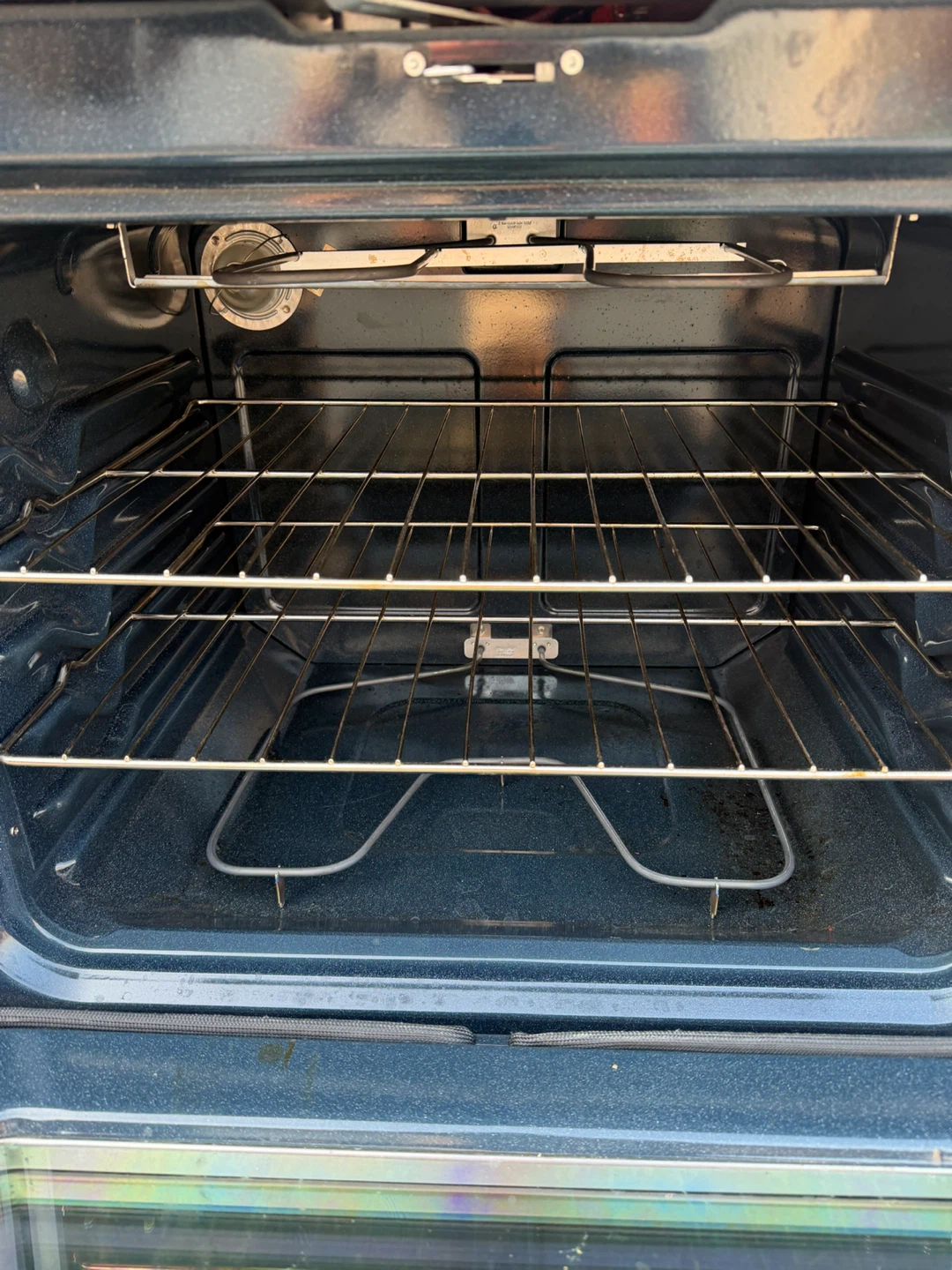 GE Electric Range with Oven - photo 5