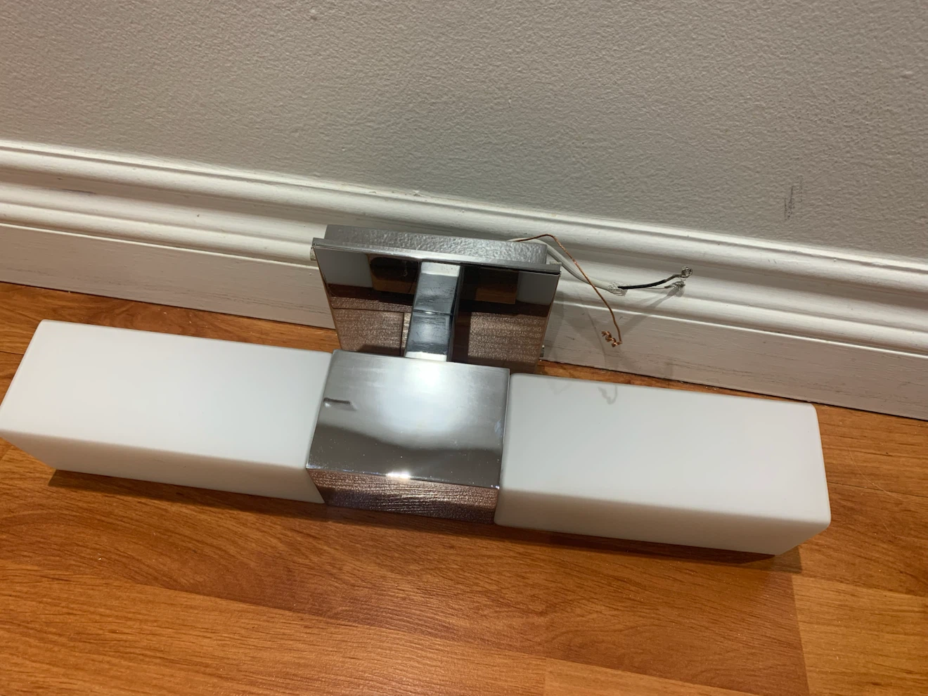 Kendal Lighting Madison  Rectangle Vanity Light - photo 4
