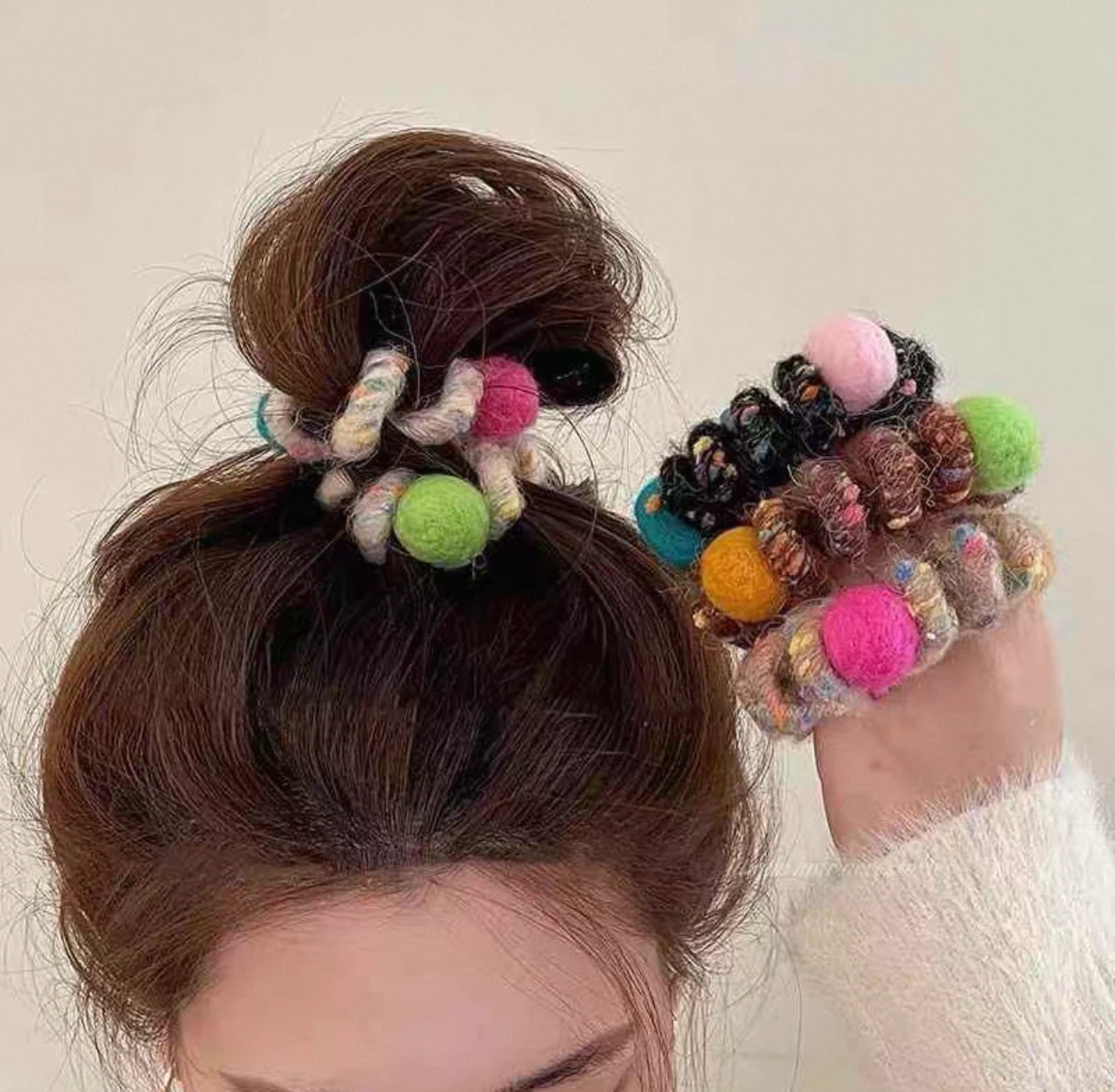 🆕Felt Ball Wool Hair Scrunchies Set 🧶✨ - photo 2