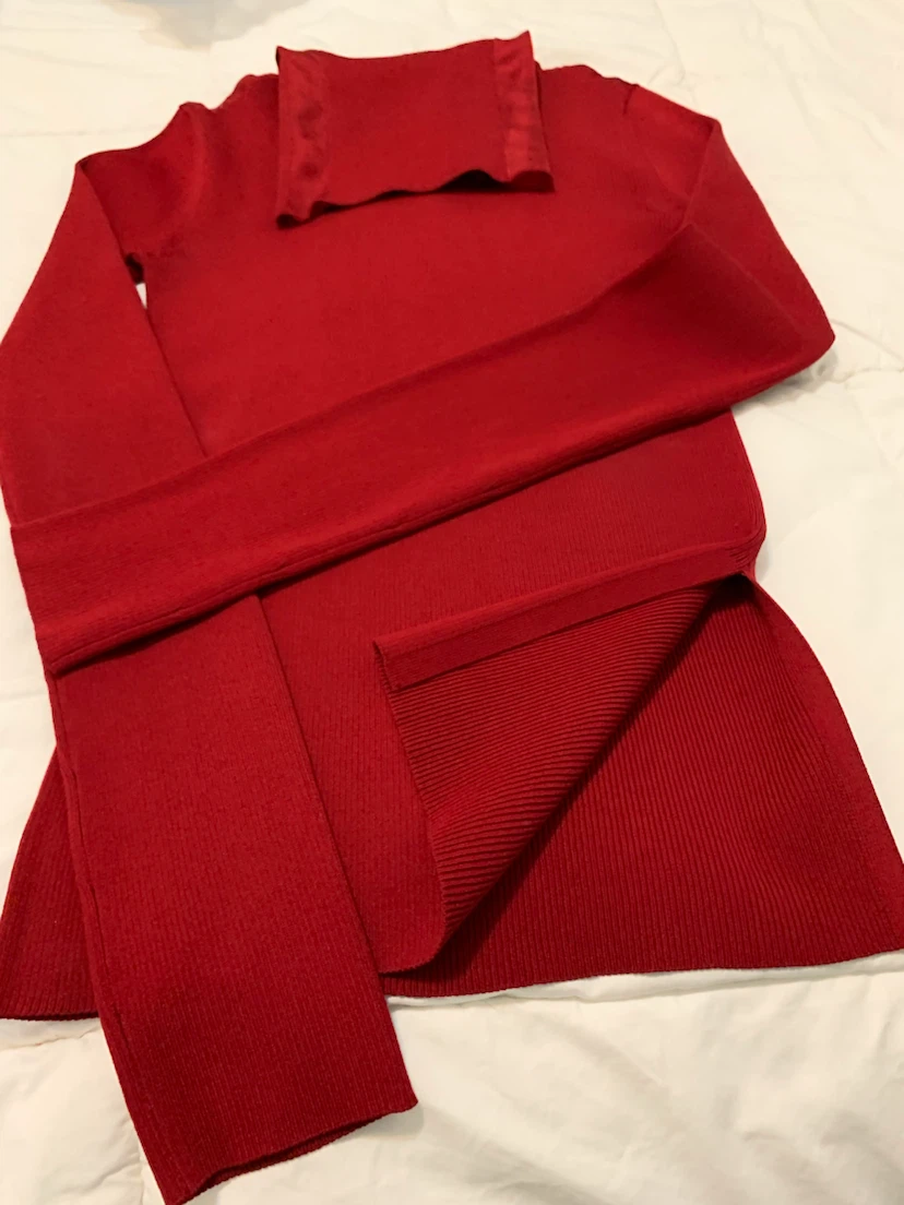 BNWT Helmut Lang Stretch Turtleneck Top - Wine Red - XS - photo 4