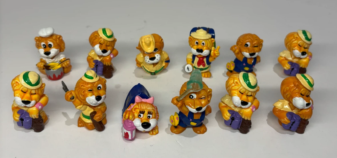 Set of 12 Kinder Surprise Lion Figures