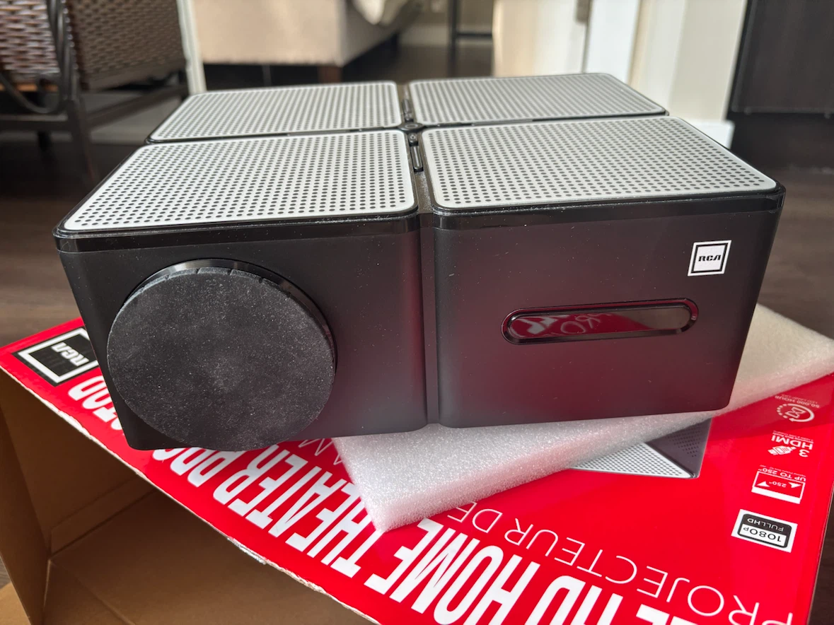 RCA Full HD Home Theater Projector RPJ167 - photo 4