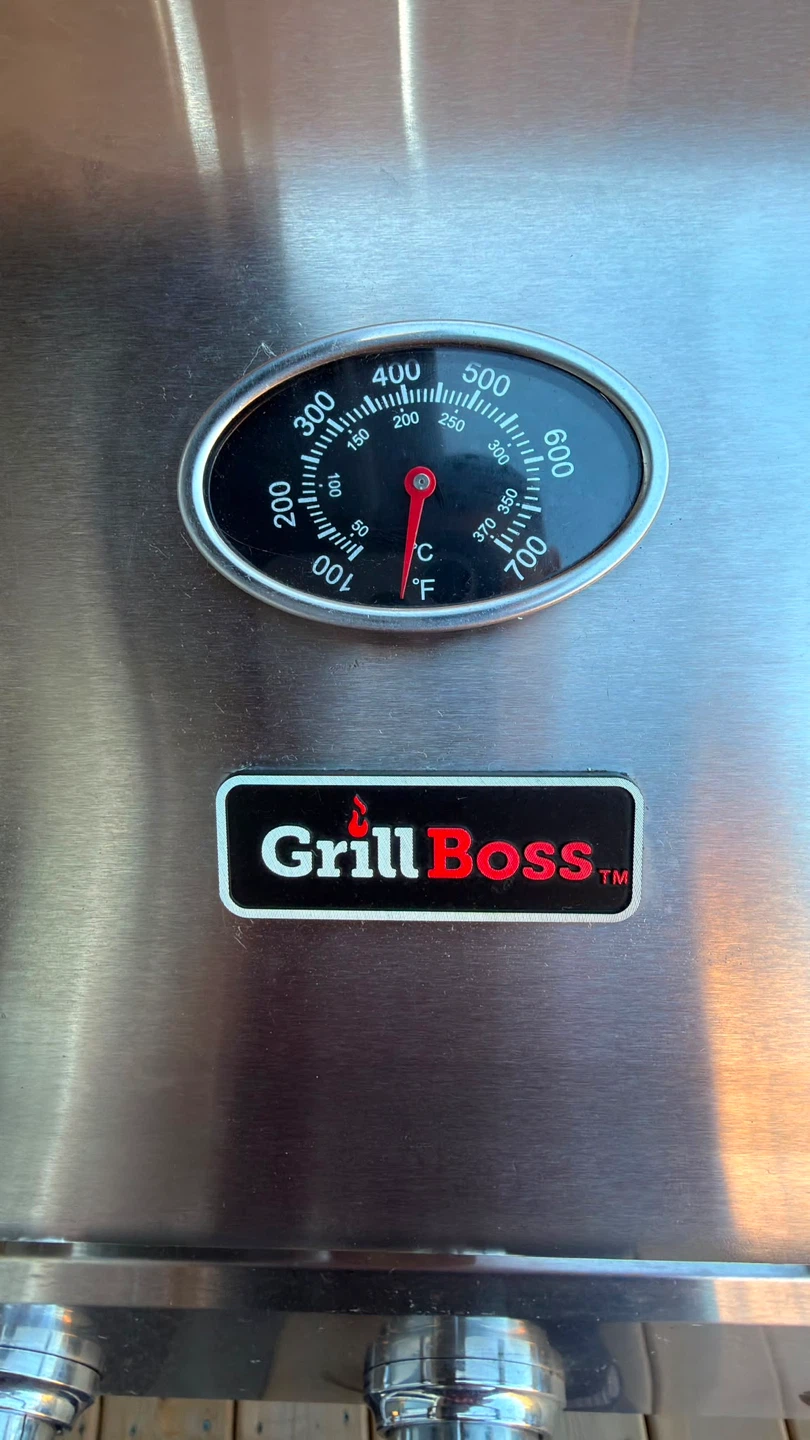 Grill Boss GBC1932M 3 Burner Gas Grill with Top Cover and side - photo 4
