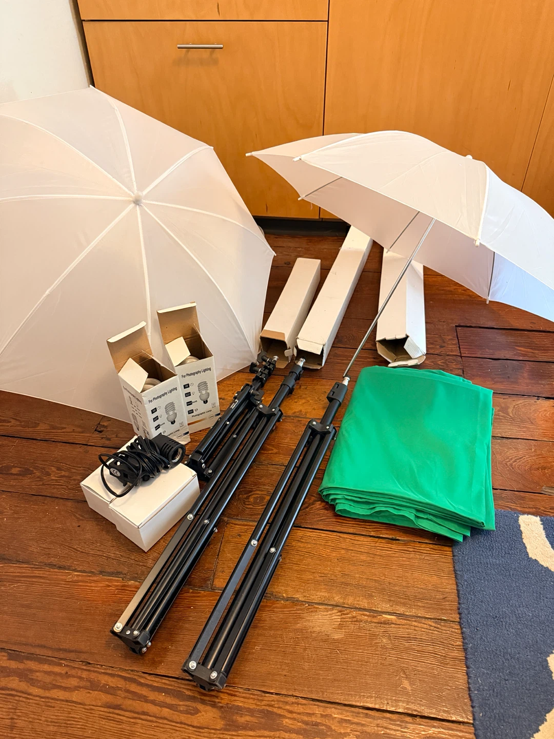 Cowboy Studio Lighting Kit with Umbrellas and Stands