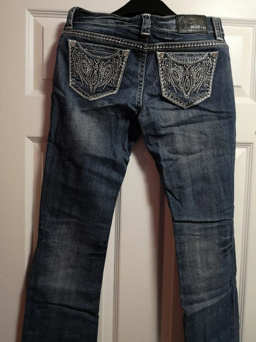 Women's Embroidered Bootcut Jeans - photo 2