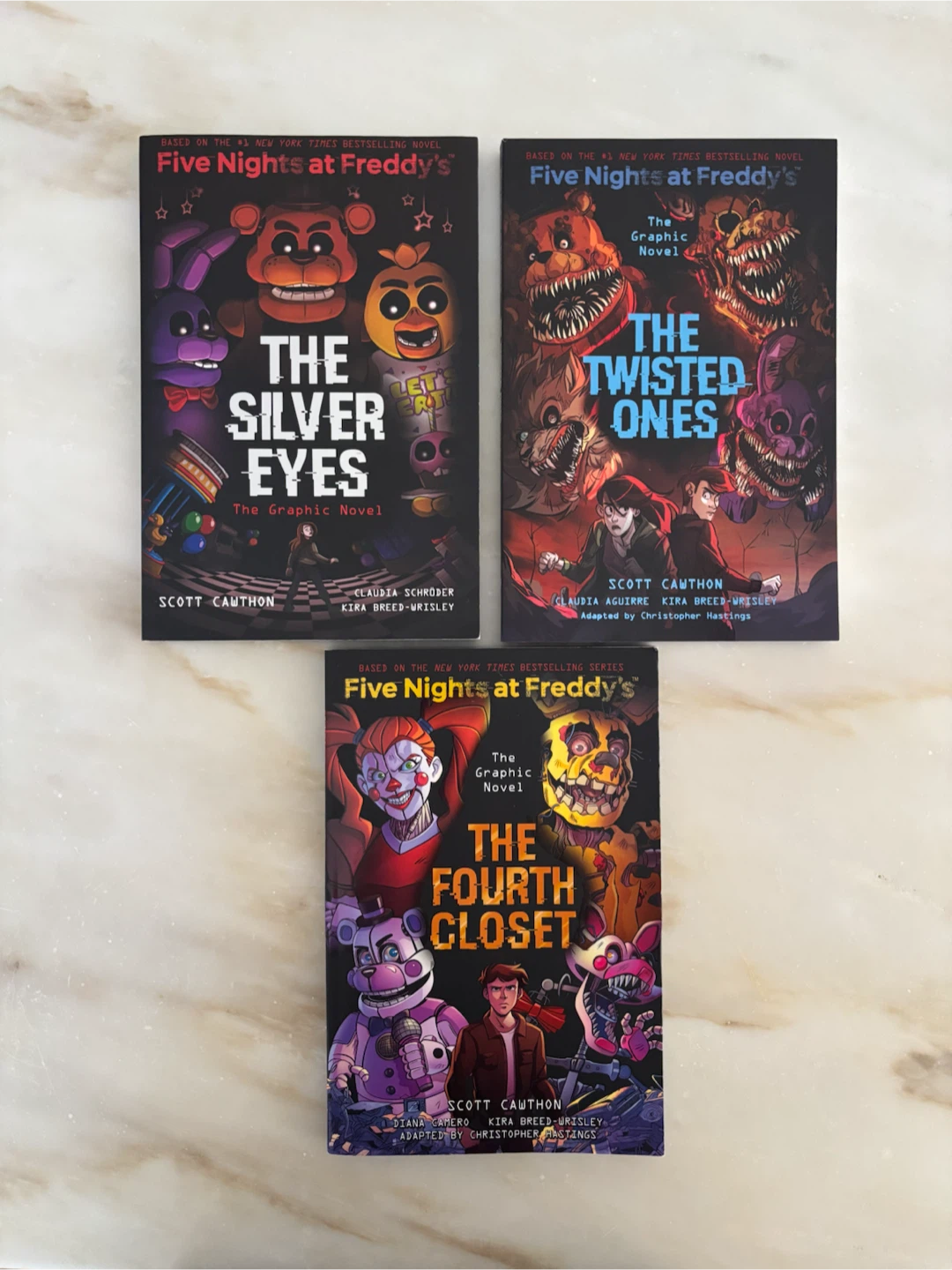 Five Nights at Freddy's books - various prices - photo 4