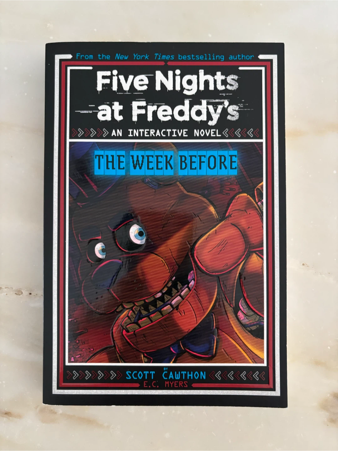 Five Nights at Freddy's books - various prices - photo 5