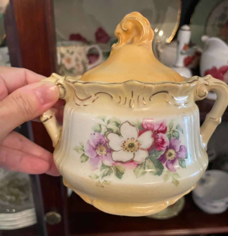 Vintage Sugar Bowl with Lid - photo 3