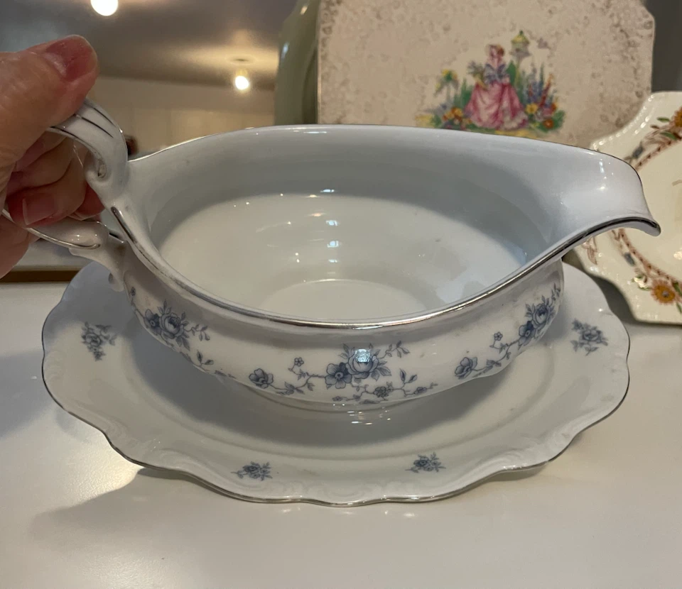Johann Haviland Bavaria Gravy Boat with Saucer - photo 2
