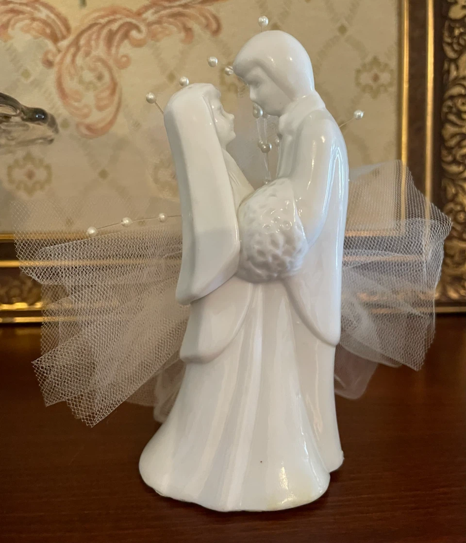 White Wedding Couple Cake Topper