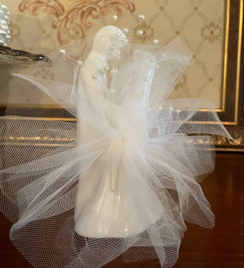 White Wedding Couple Cake Topper - photo 2