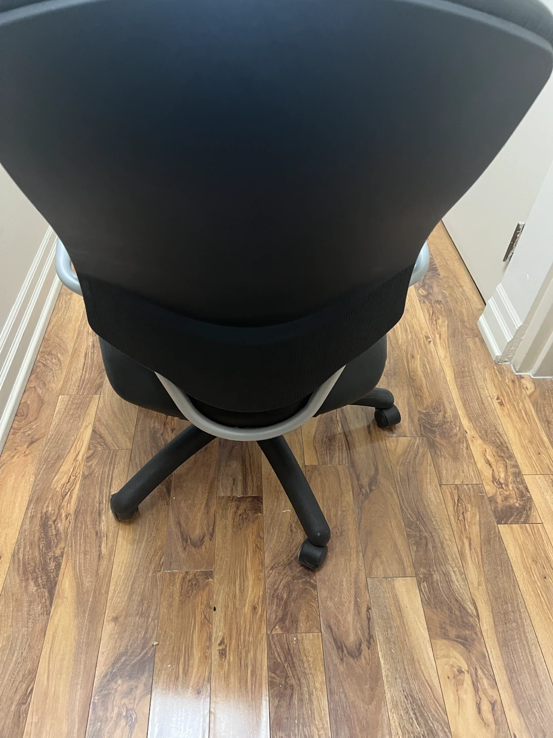 Black Ergonomic Office Chair - photo 2
