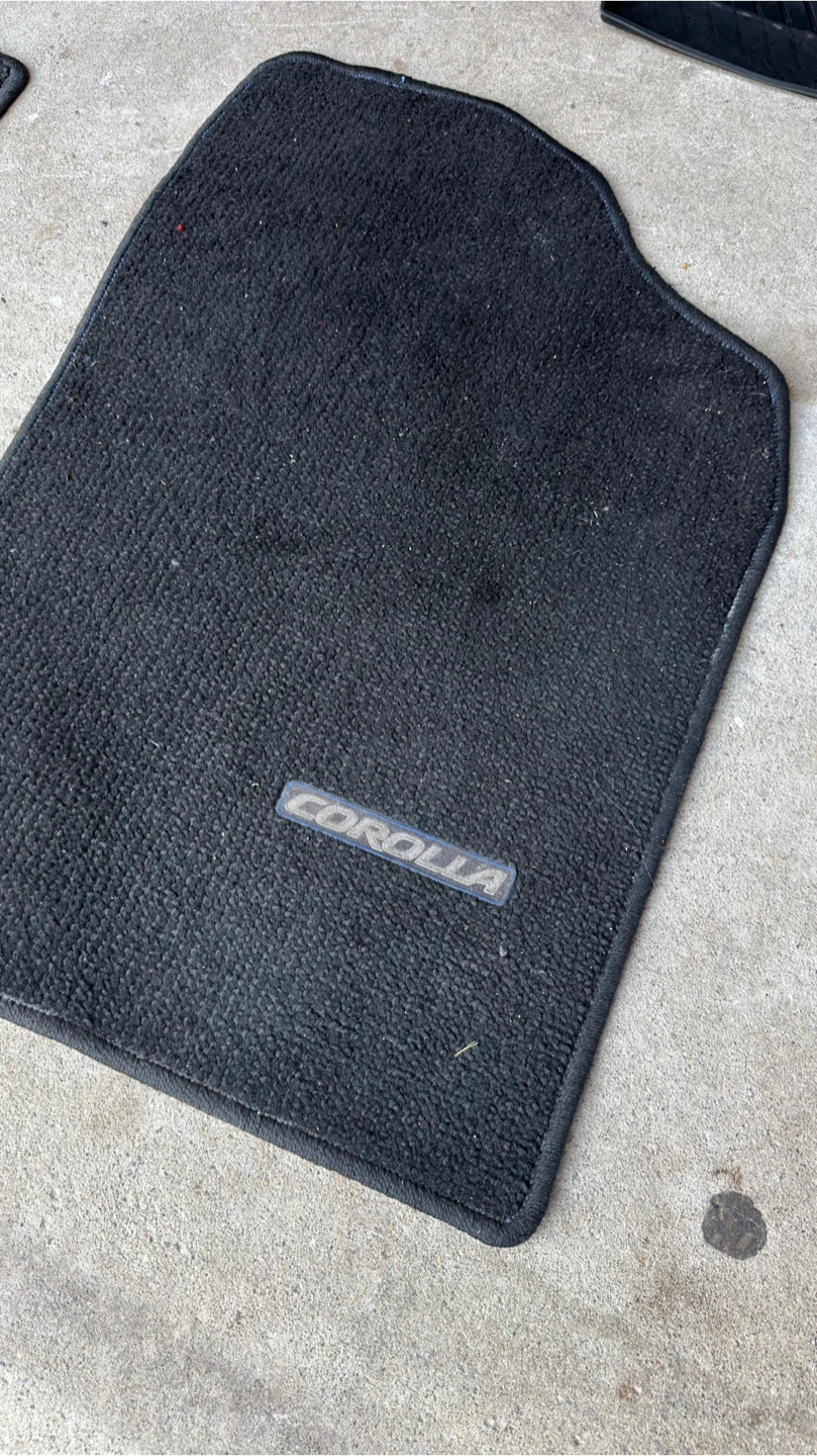 2019 Toyota Corolla All Weather Floor Mats - photo 2