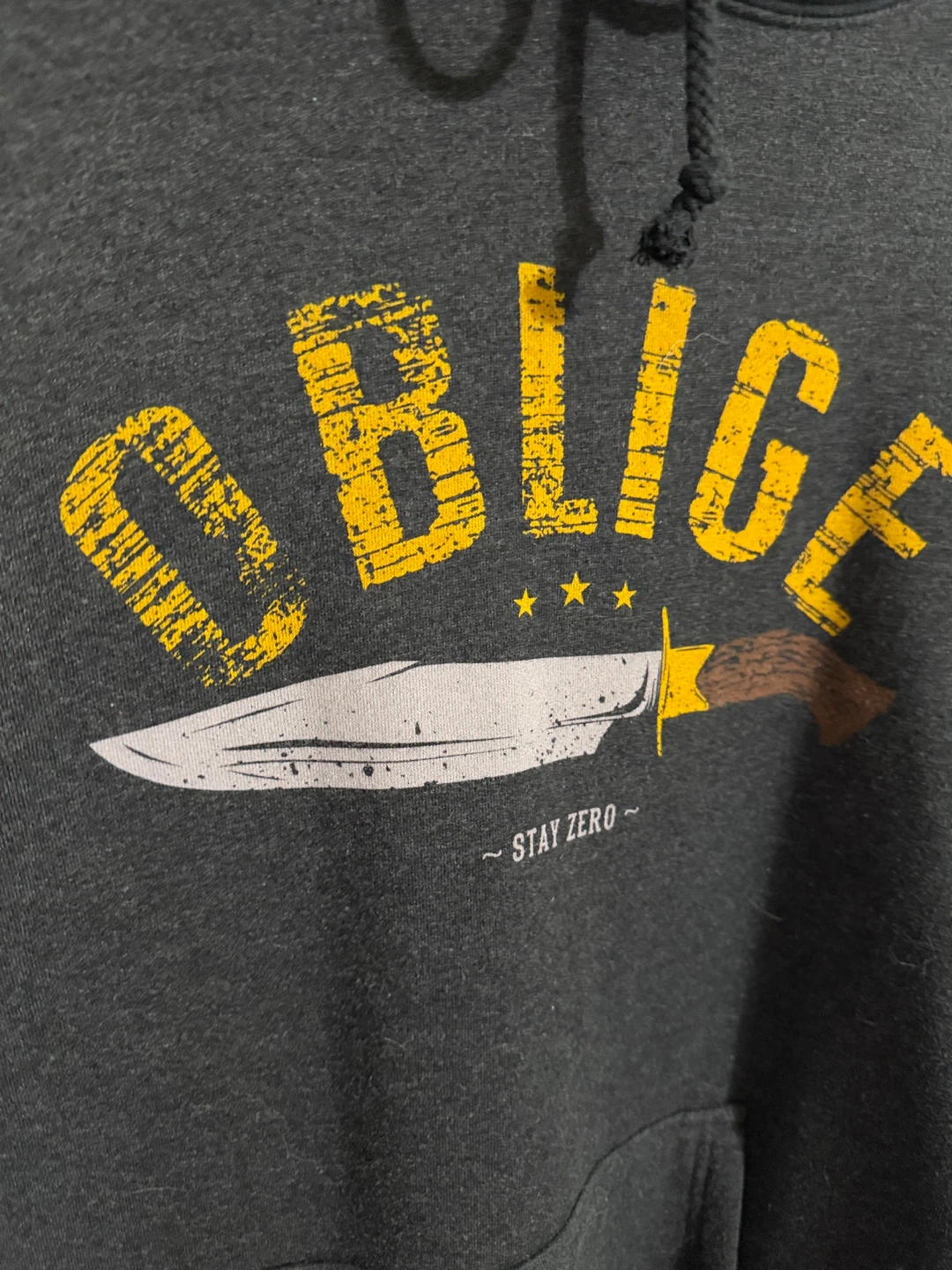 “OBLIGE” Graphic Pullover Hoodie - MEDIUM - photo 3