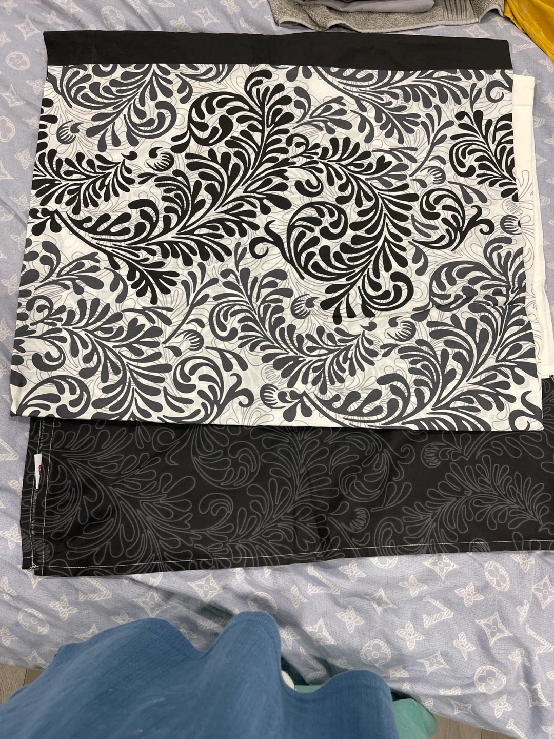 Decorative Fabric Bed Sheet