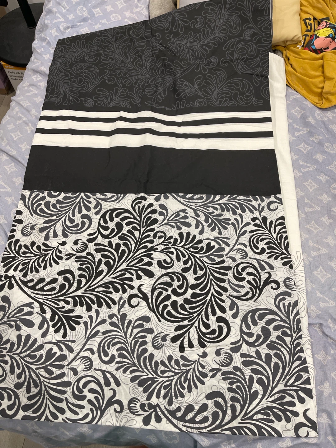 Decorative Fabric Bed Sheet - photo 2