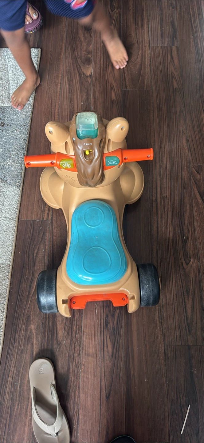 Little Tikes Ride and Learn Activity Walker - photo 2