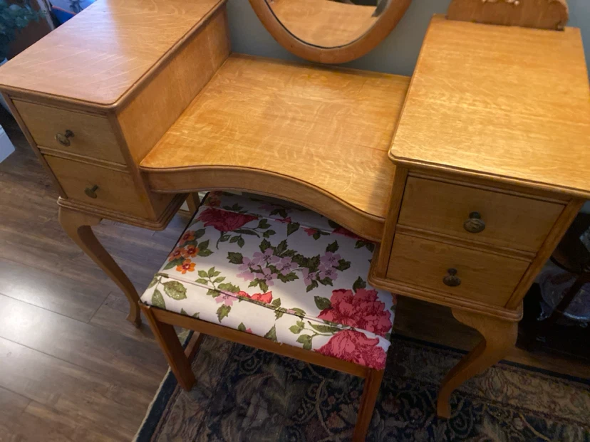 Antique Makeup Dresser