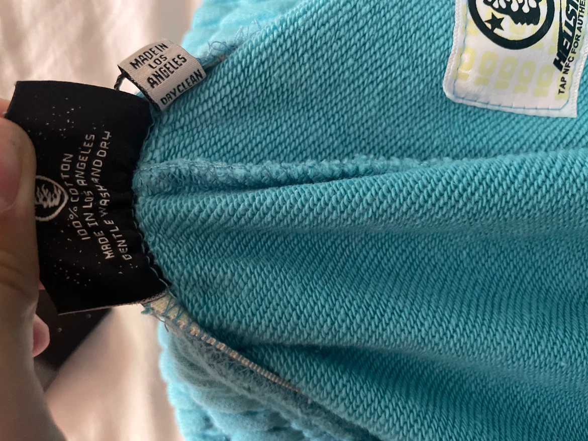 Light blue hellstar shorts small - photo 4