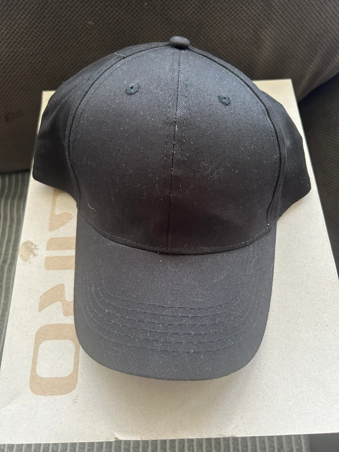 Black Baseball Cap - photo 3