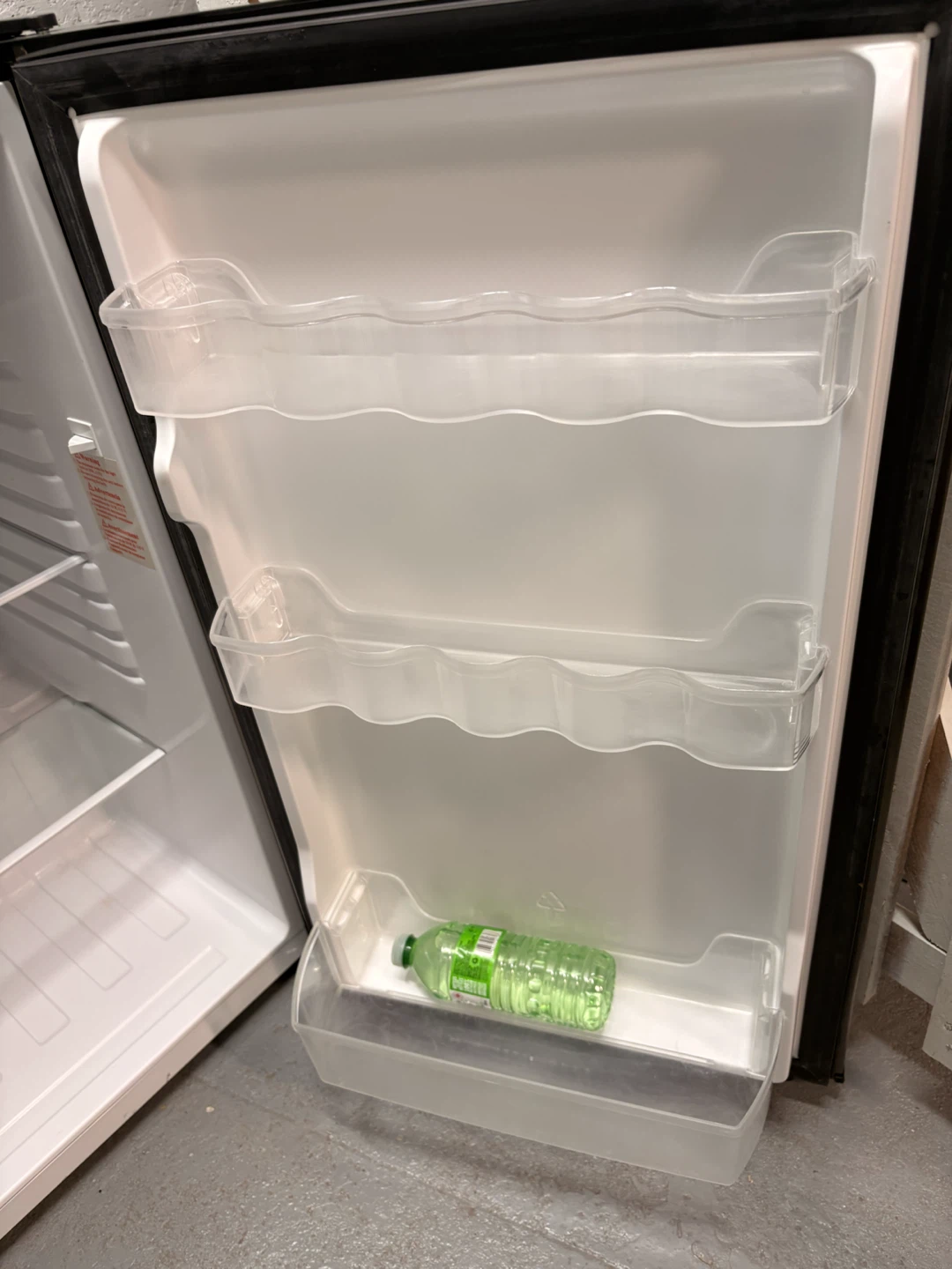 Hamilton Beach Mini Fridge - photo 3