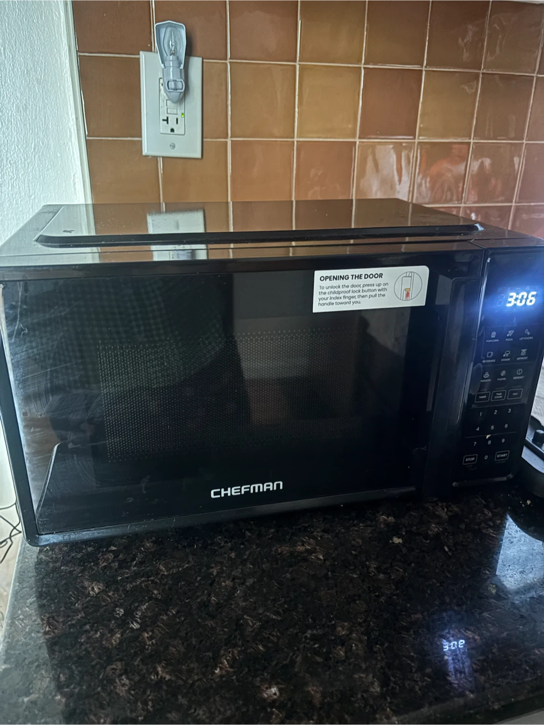 Microwave - photo 2