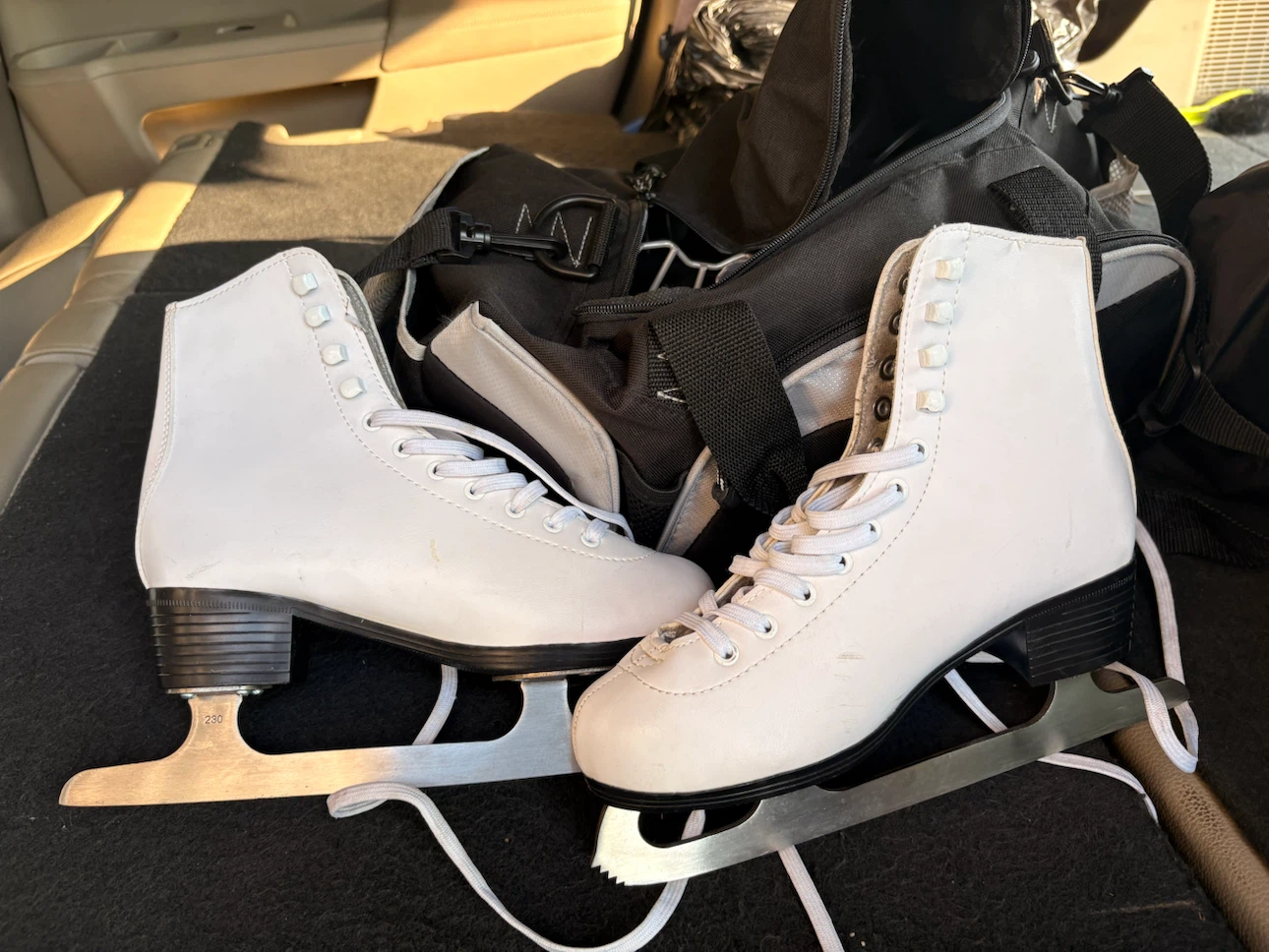 Hespeler Figure Skates