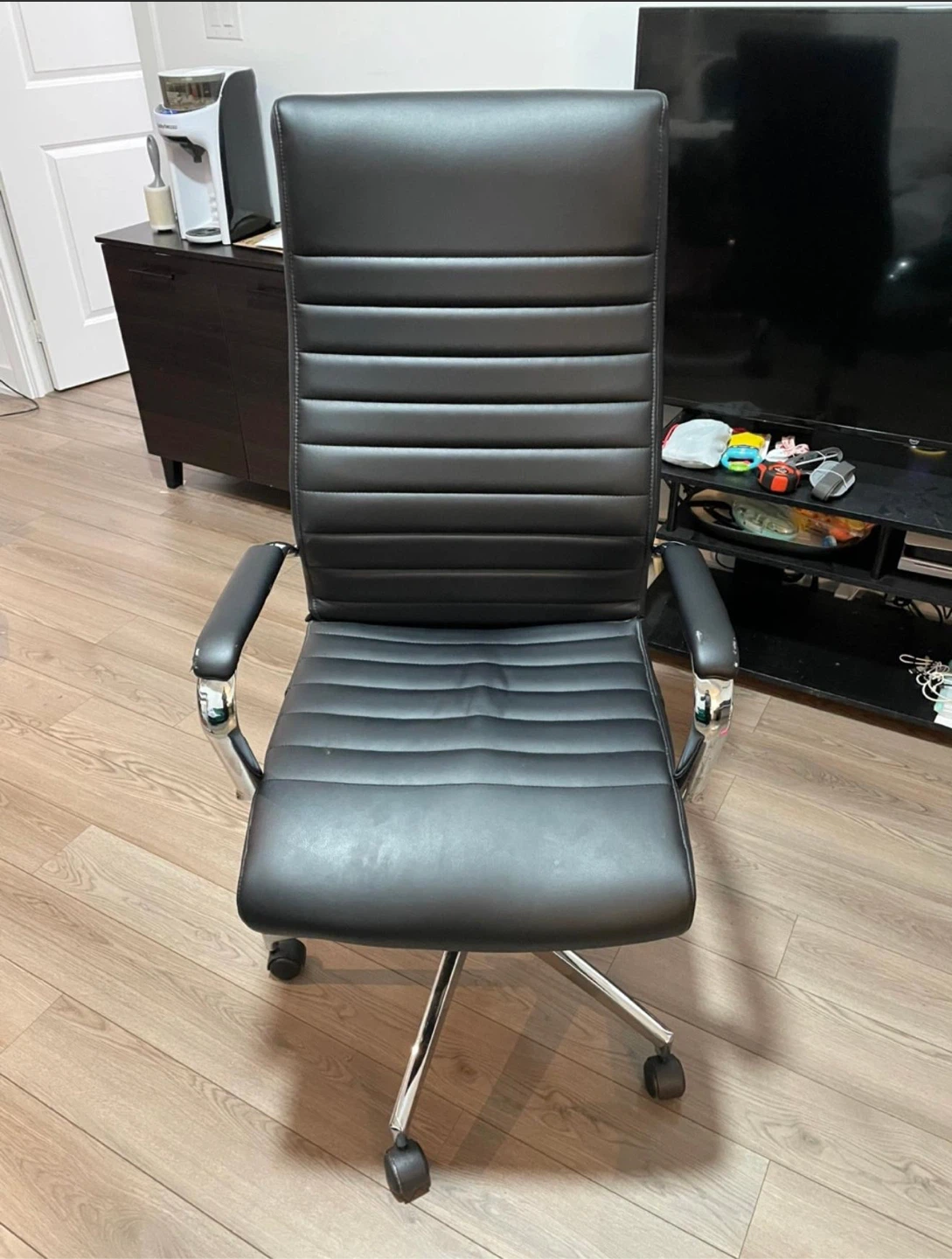 Black Executive Office Chair - photo 2