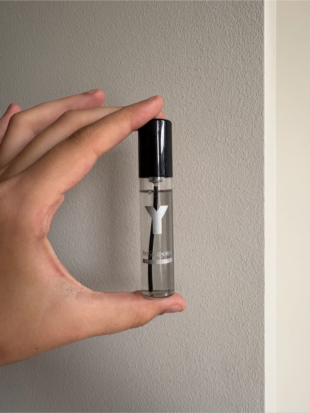 Perfume Samplers - La Vie Est Belle, Black Opium, Y - photo 3