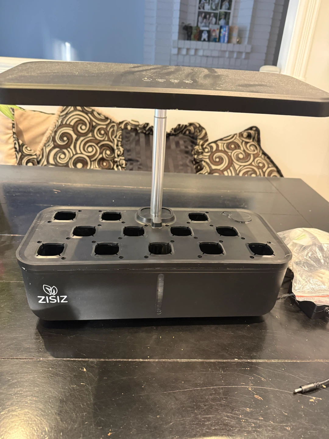 Zisiz Indoor Garden with Adjustable Grow Light - photo 2
