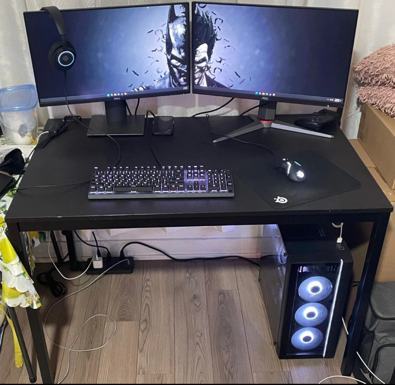 COMPUTER TABLE/DESK