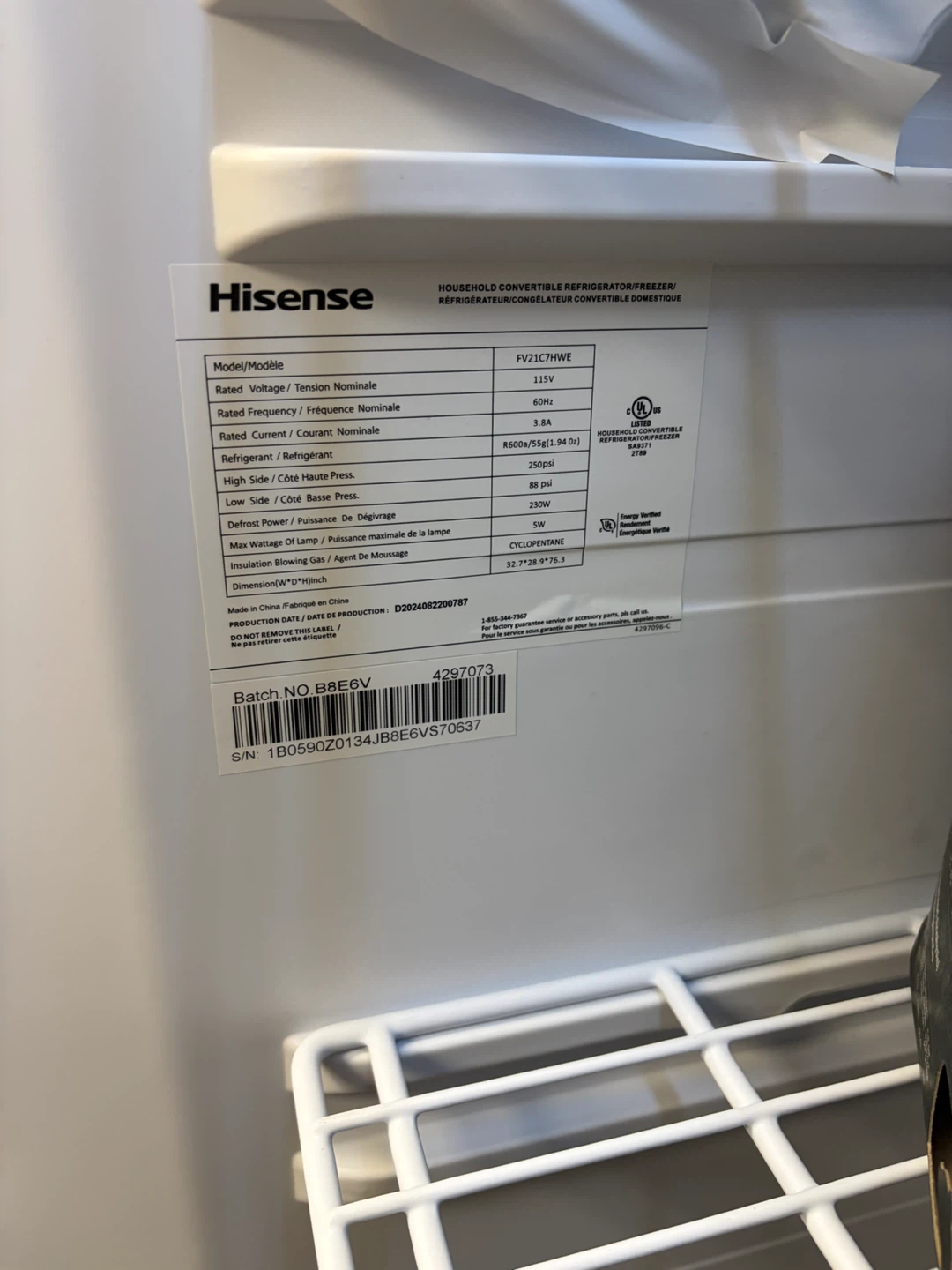 Costco Hisense convertible white fridge or freezer. - photo 3
