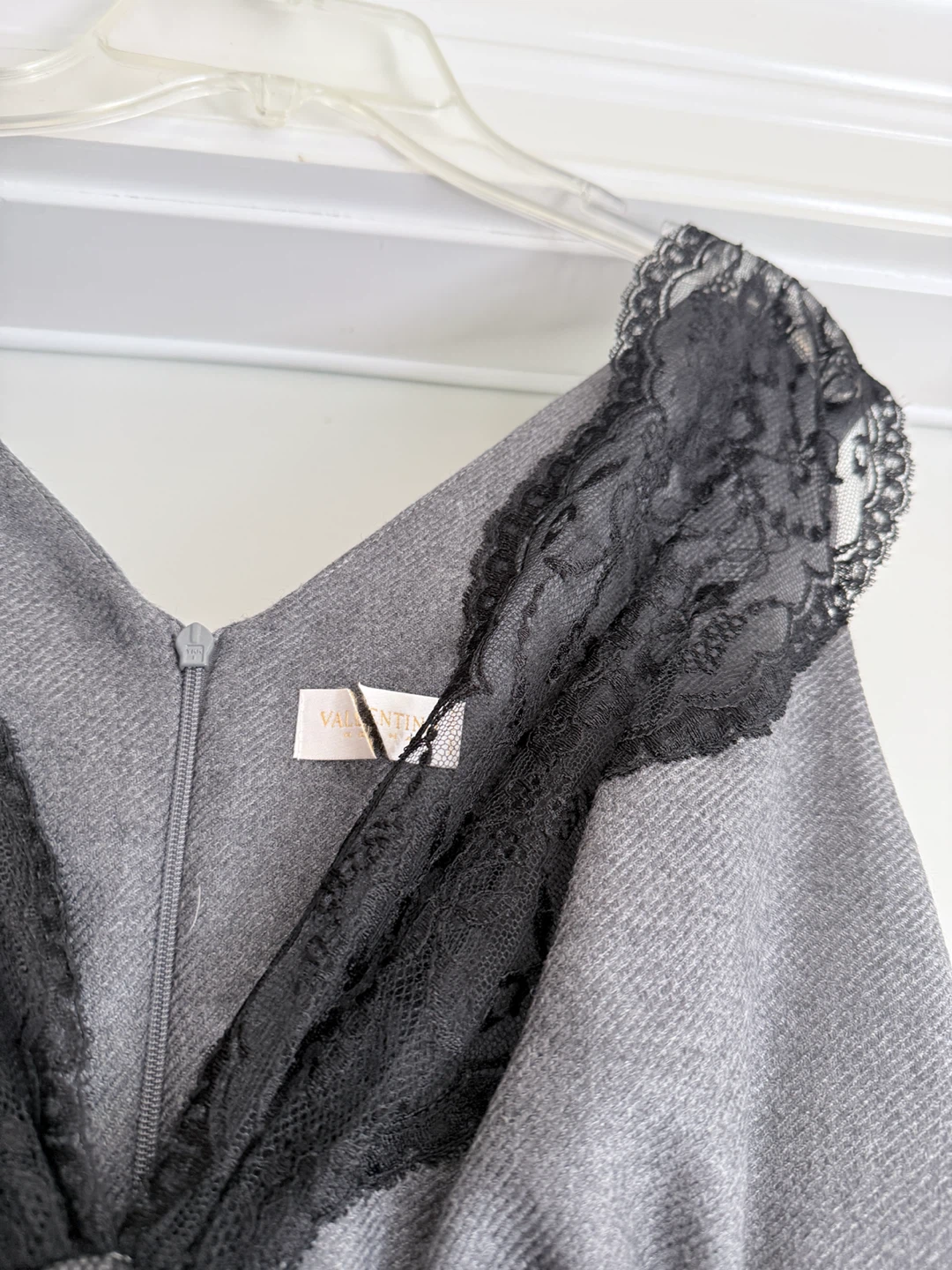 Valentino Grey Sheath Dress with Black Lace - photo 3