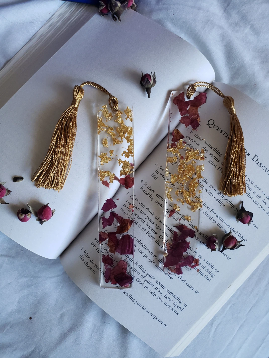 Resin Bookmarks with Dried Flowers and Gold Flakes - photo 2
