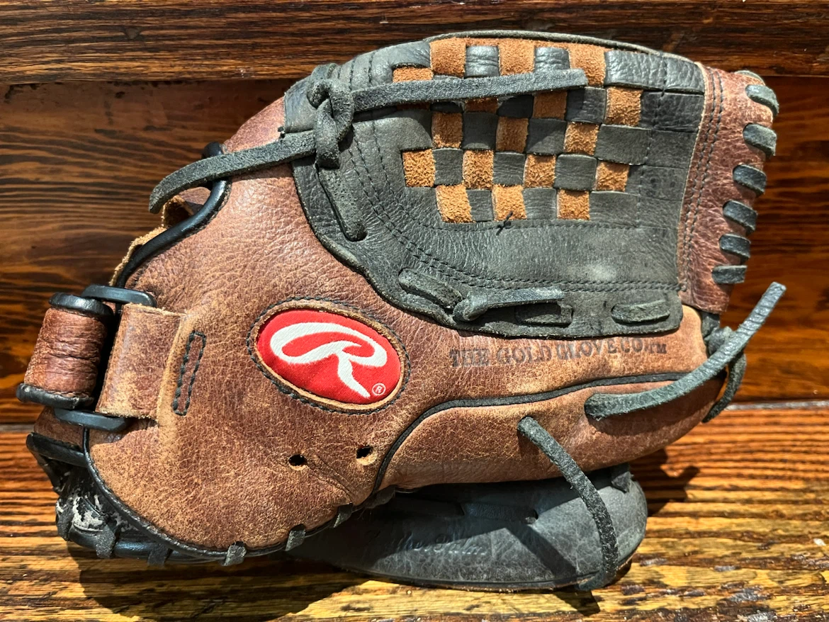 Rawlings “The Gold Glove” Baseball Glove 11 1/2 inch