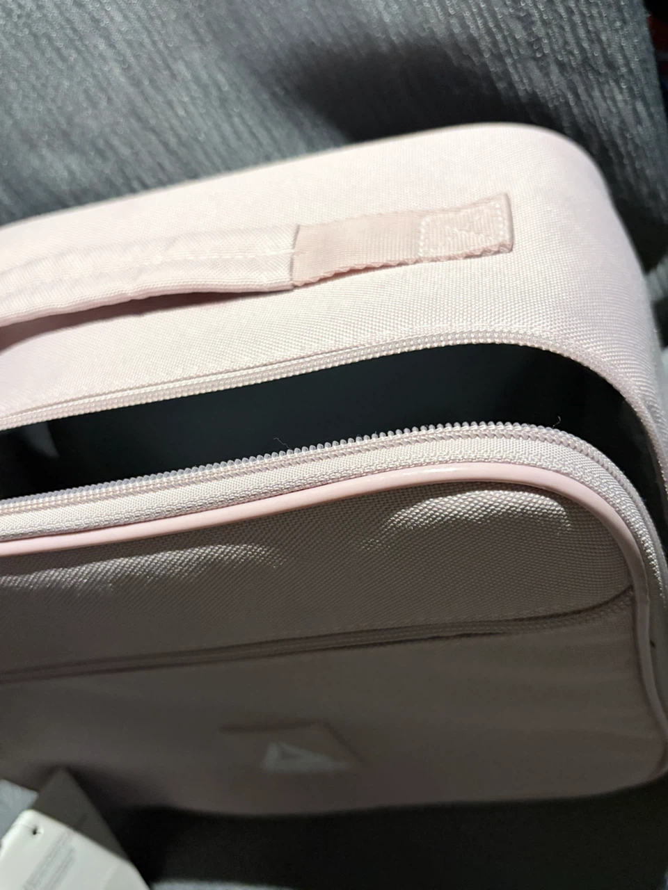 Reebok Cosmetic Bag - photo 4
