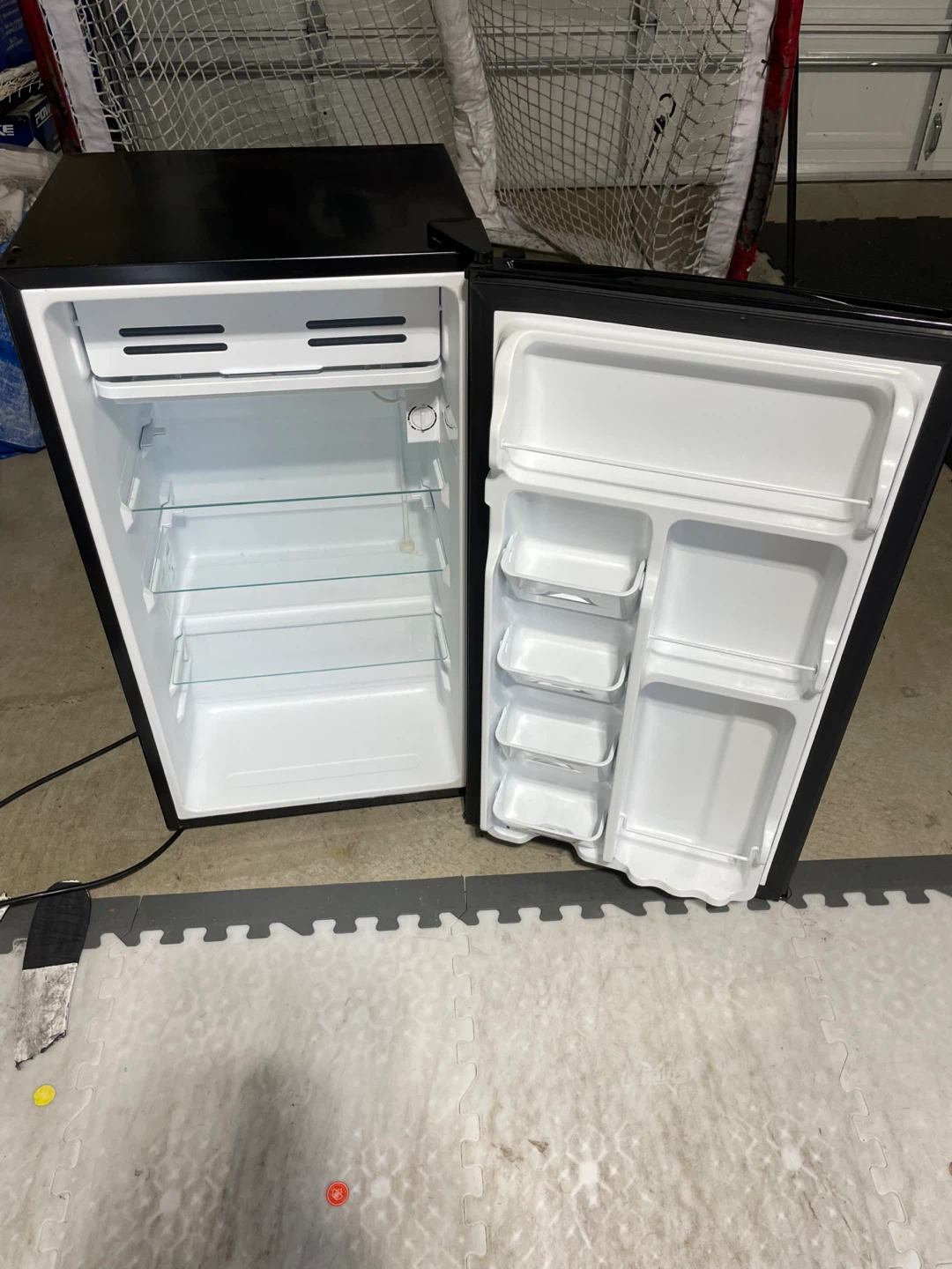 Mini Fridge - Arctic King 4.4 Cu. ft. Single Door - photo 5