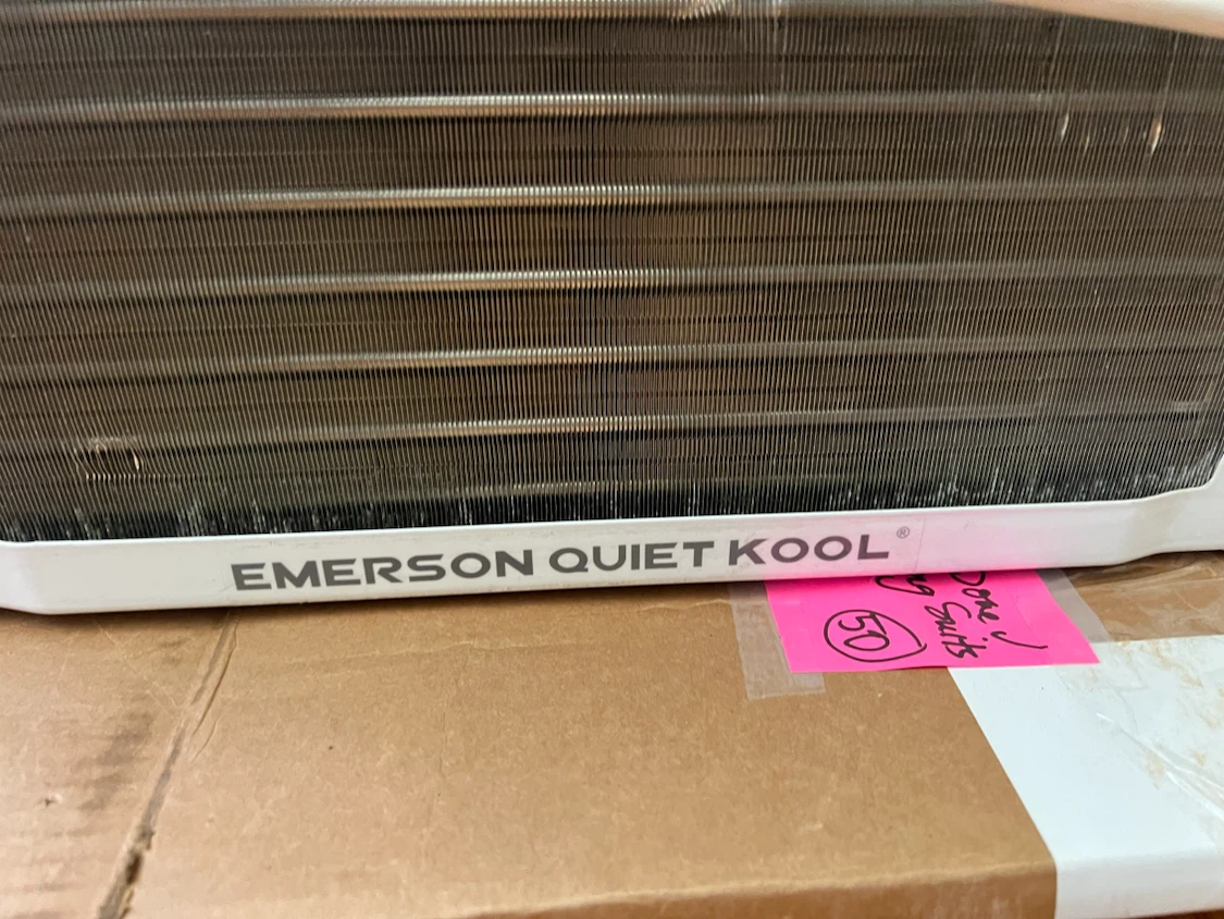 Emerson Quiet Kool Window Air Conditioner - photo 5
