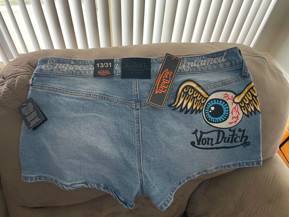Von Dutch Women's Denim Shorts Size 13/31