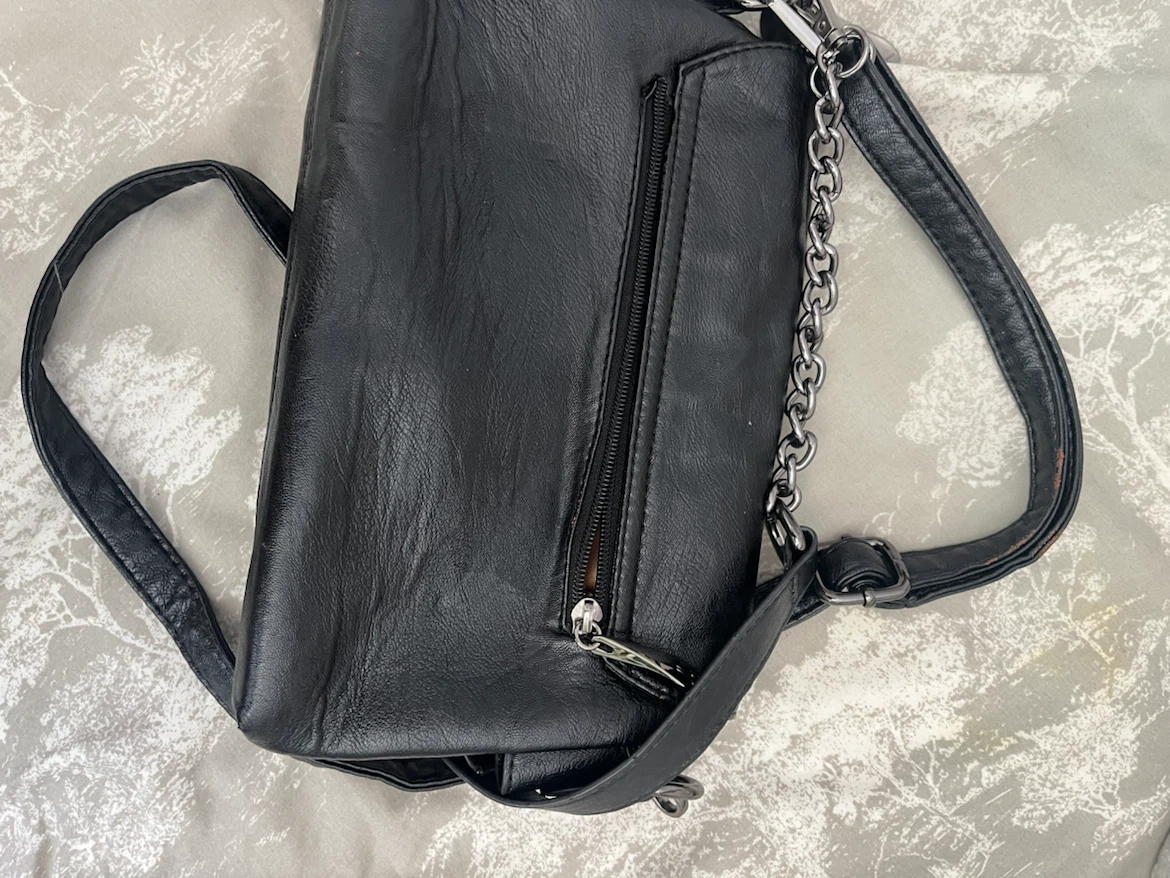 Black Quilted Flap Bag - photo 2