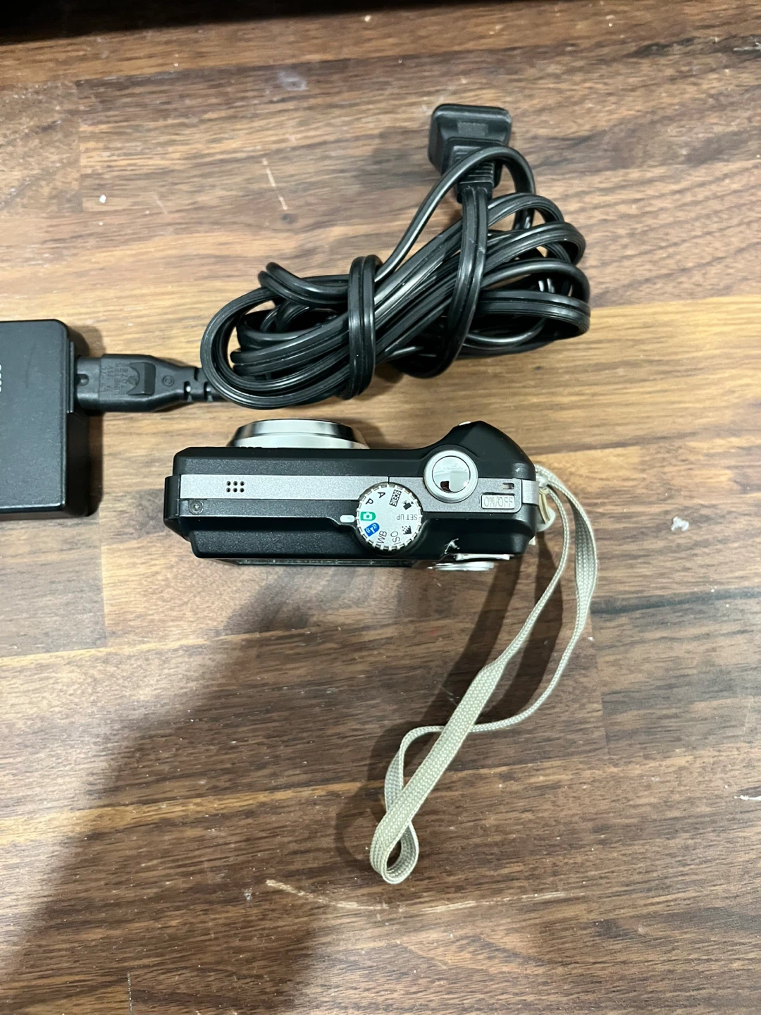 Nikon COOLPIX S3300 Digital Camera with Charger - photo 3