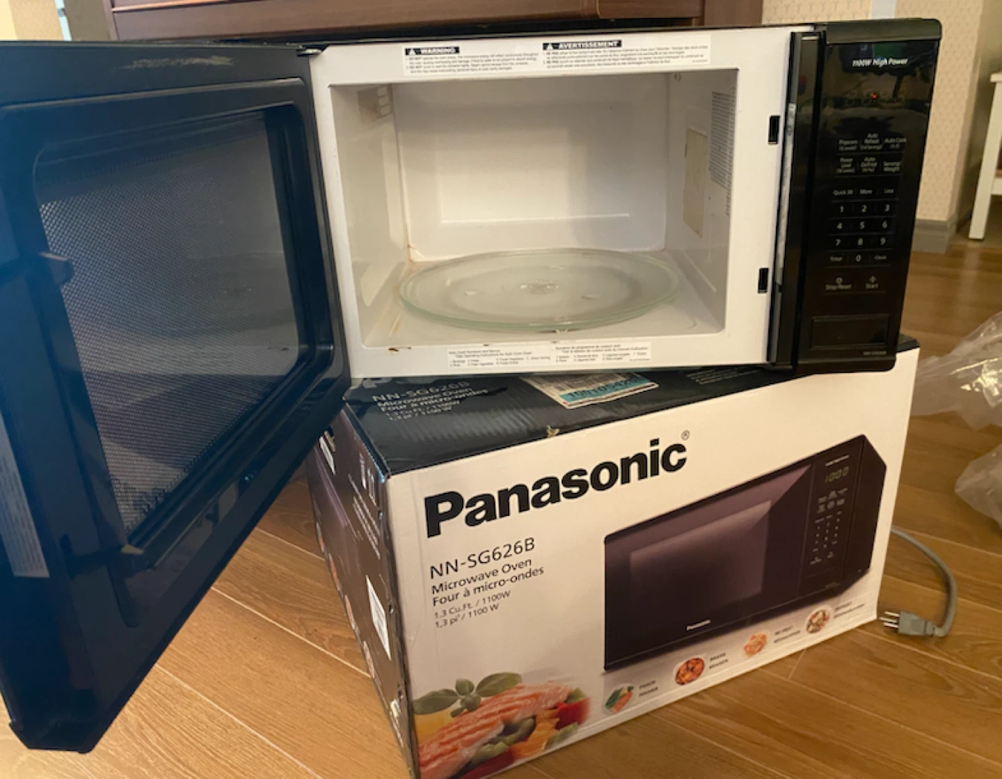 Panasonic NN-SG626B Microwave Oven - photo 2