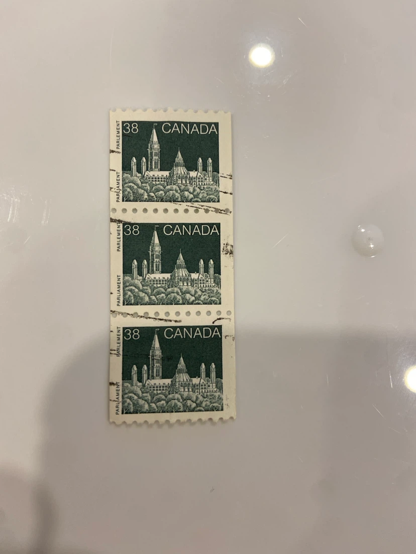 3 x Canada 38 cent Parliament stamps