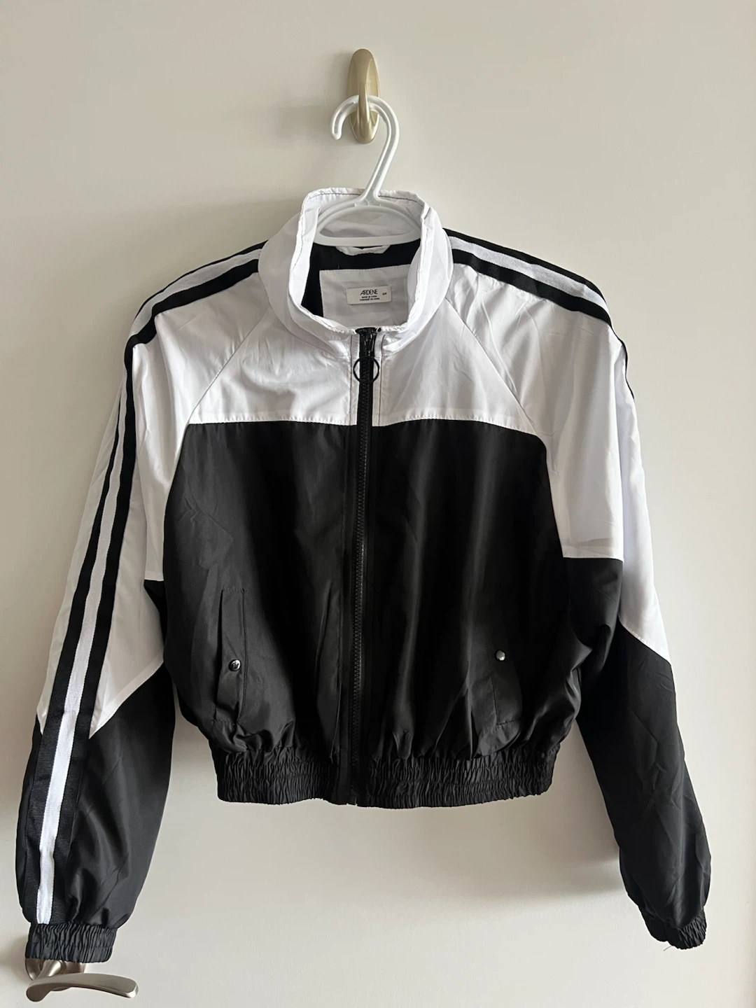 Cropped Windbreaker