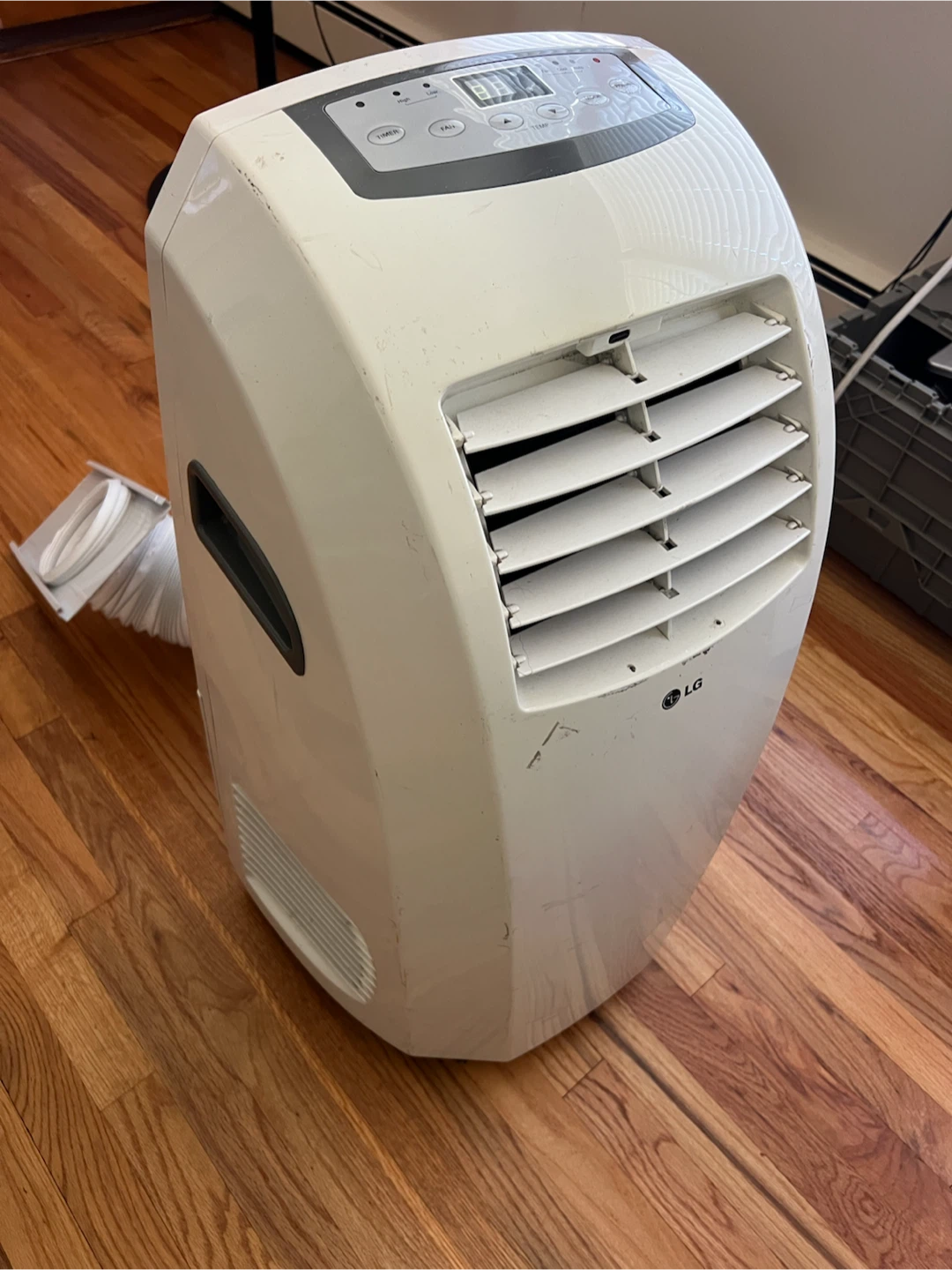 LG Portable Air Conditioner - photo 2