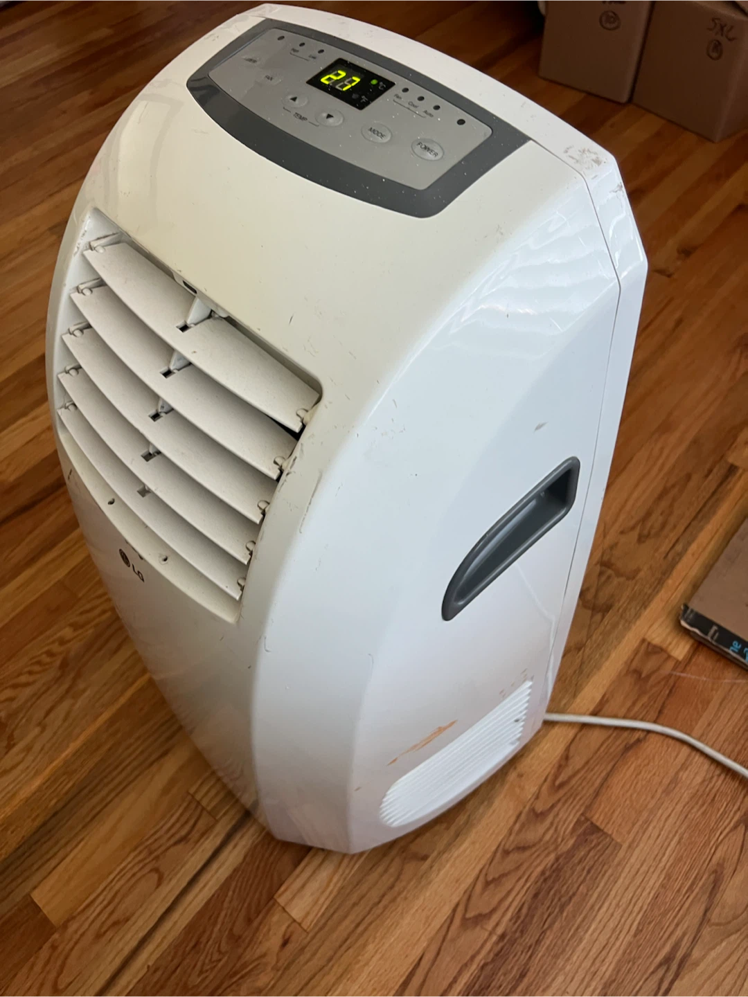LG Portable Air Conditioner - photo 3