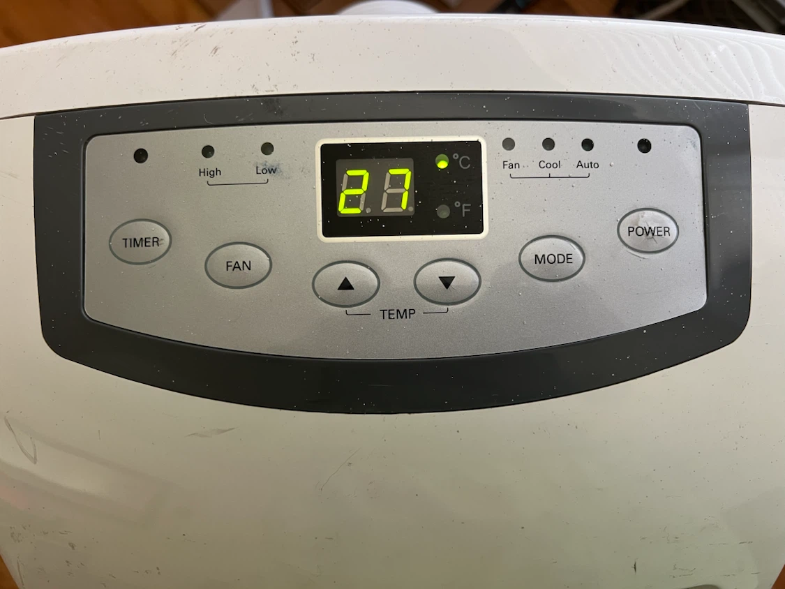 LG Portable Air Conditioner - photo 4