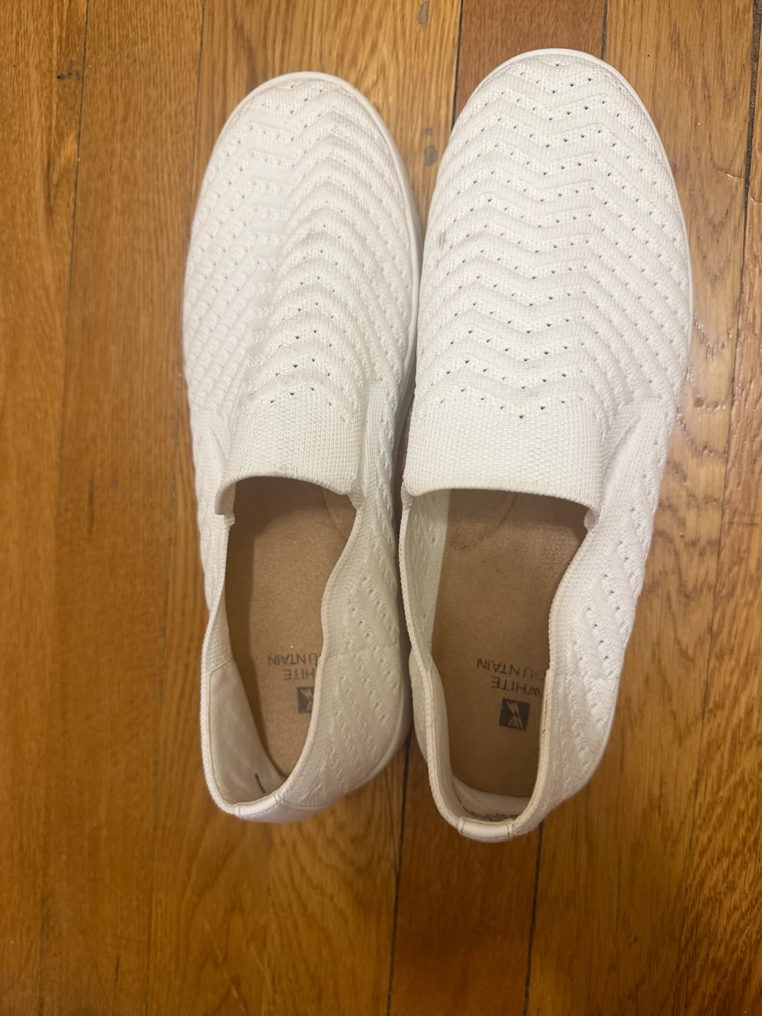White Mountain Women's Courage Slip-On Sneakers Size 10M