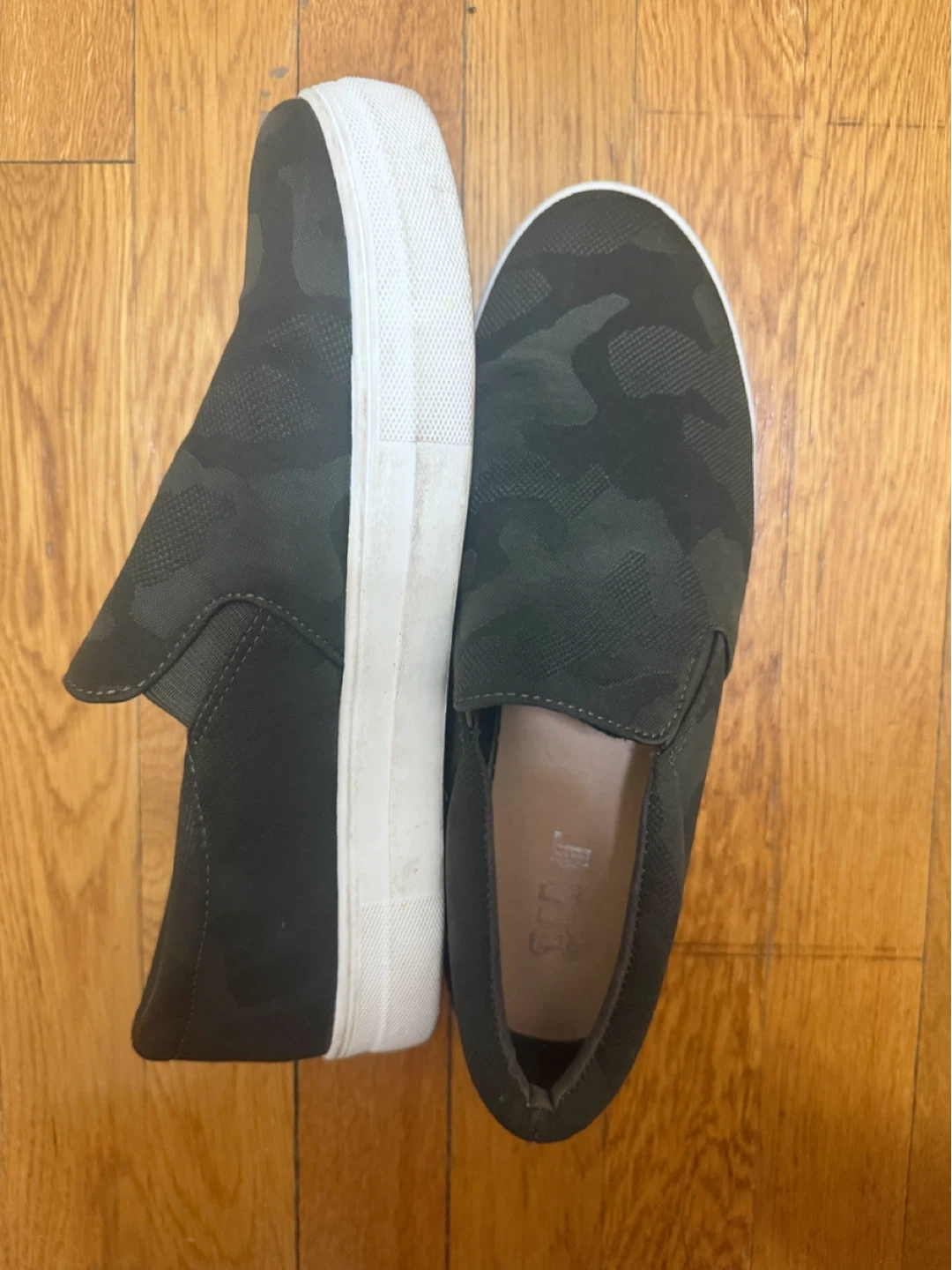 Steve Madden Camo Slip-On Platform Sneakers Size 10 - photo 2